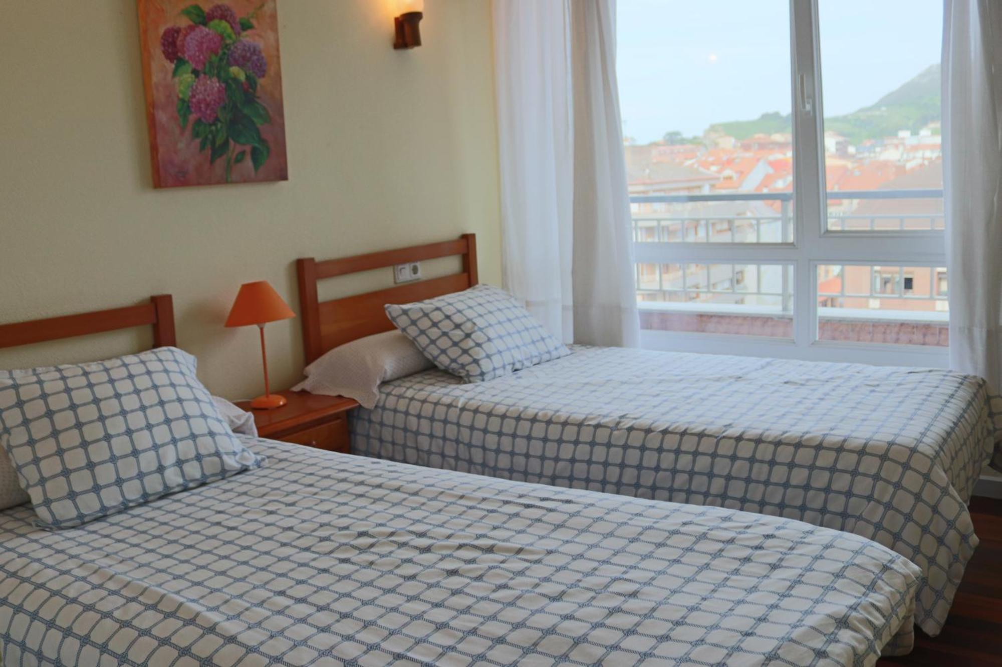 Apartamento Laredo Esterno foto